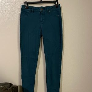2 Pair - colored womens jeans, dark blue and mauve color